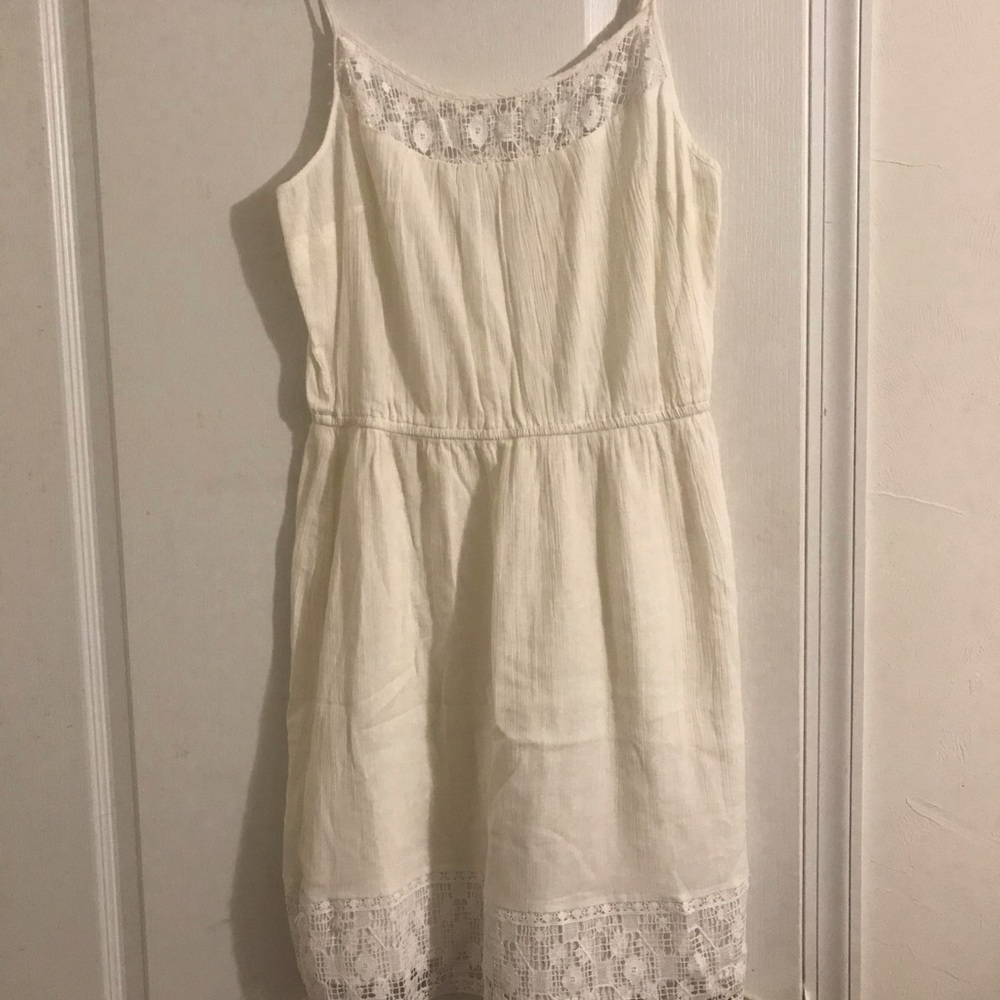 White spaghetti strap gauze dress